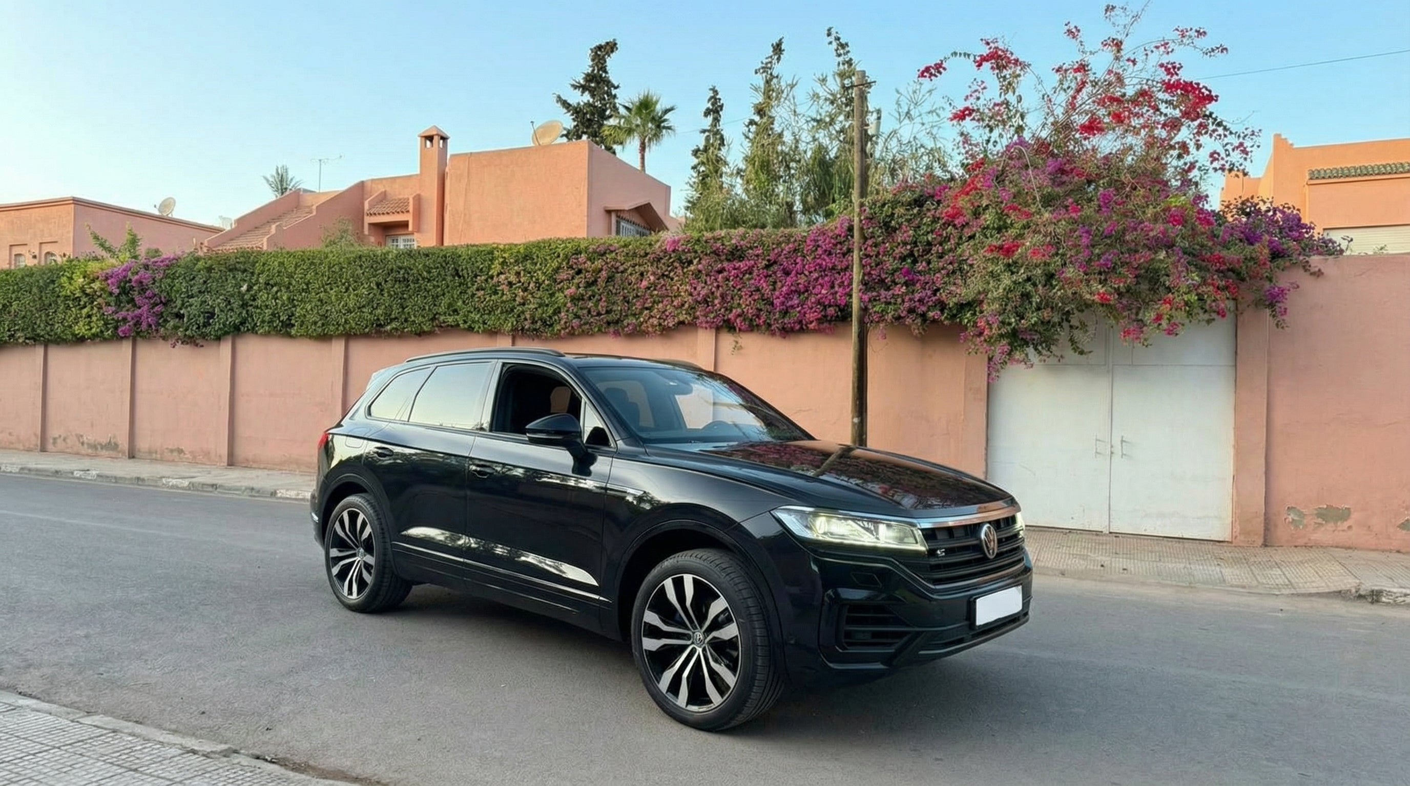 Volkswagen Touareg →
