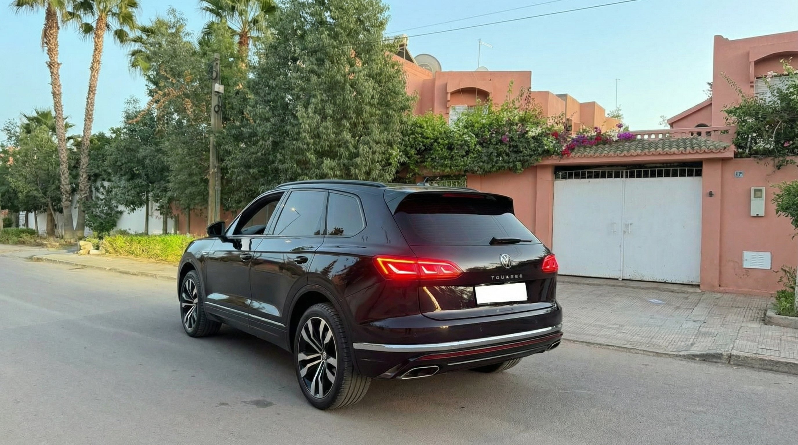 Volkswagen Touareg →